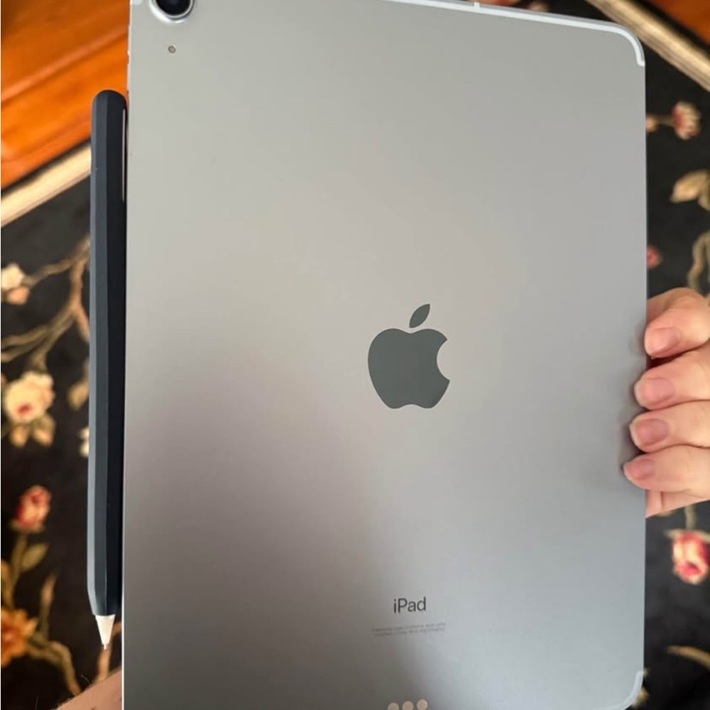 iPad Air 4th Generation with Pencil